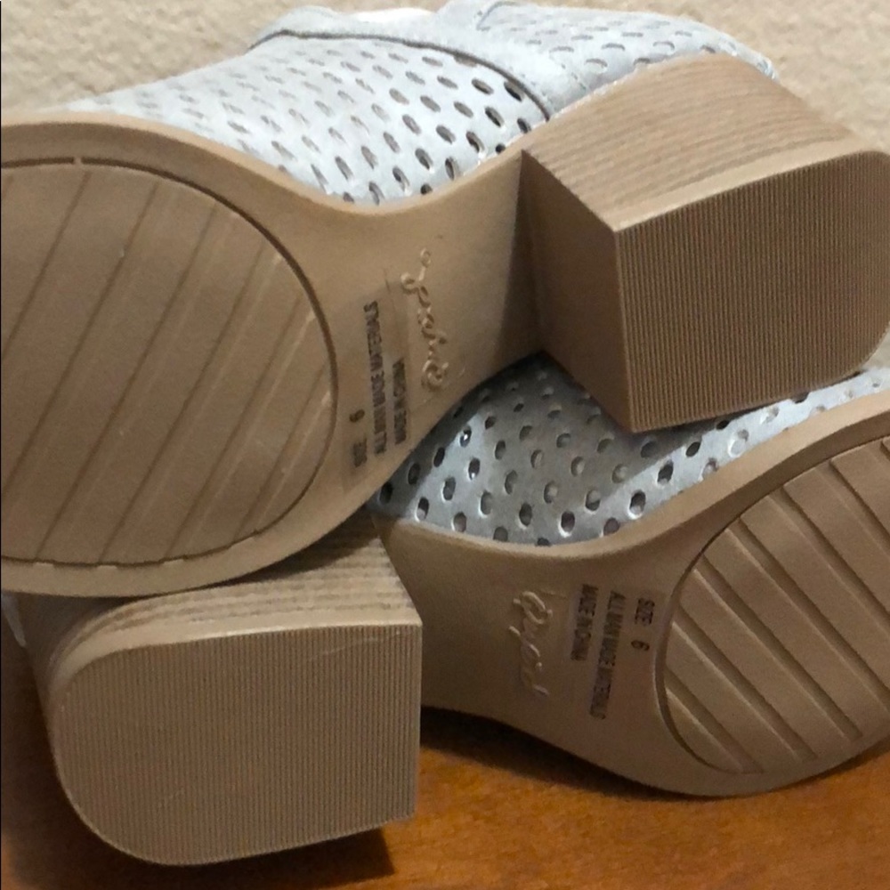 Bootie - Picture 7 of 8